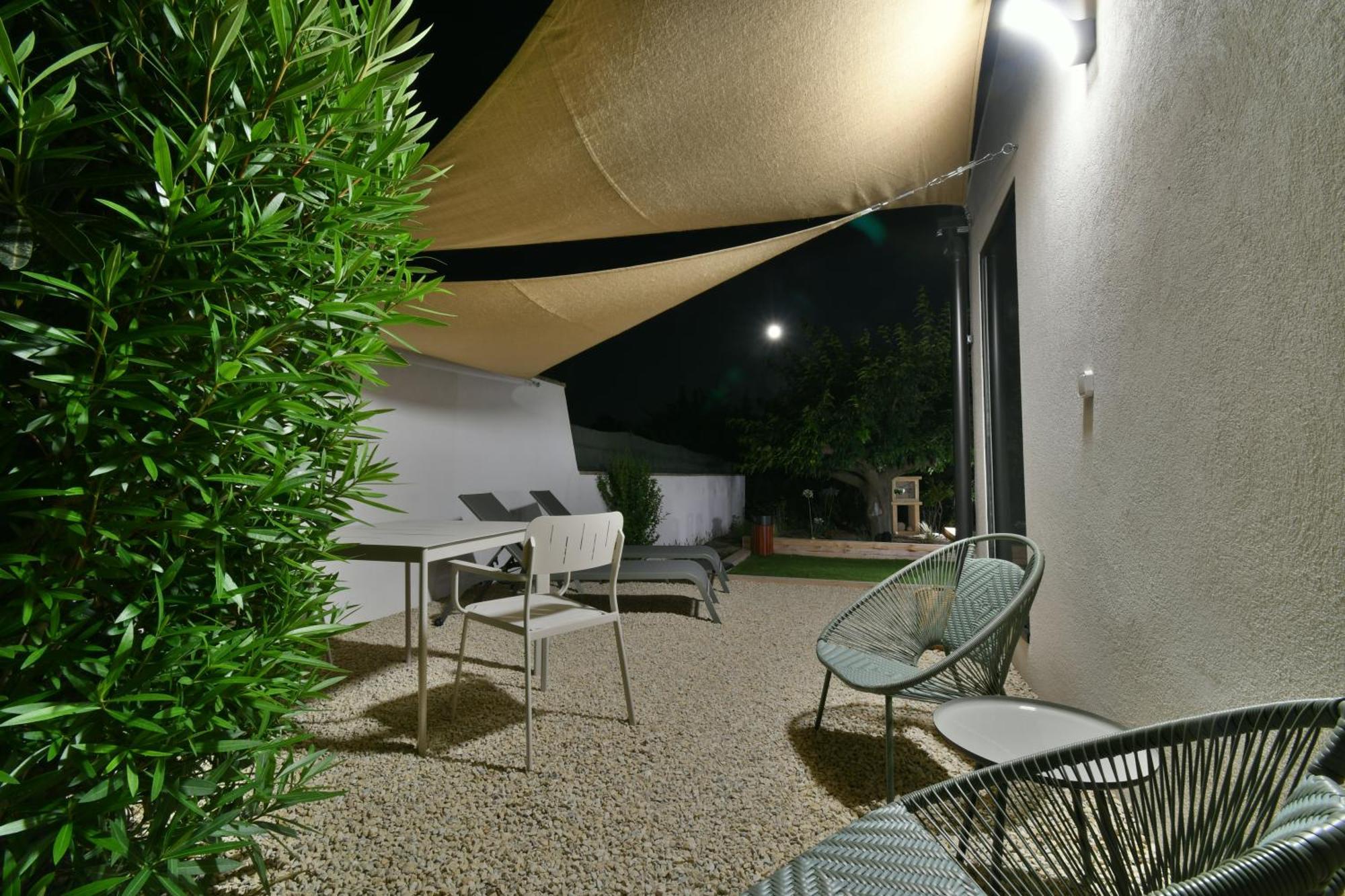 Puyvert Une Nuit En Luberon מראה חיצוני תמונה
