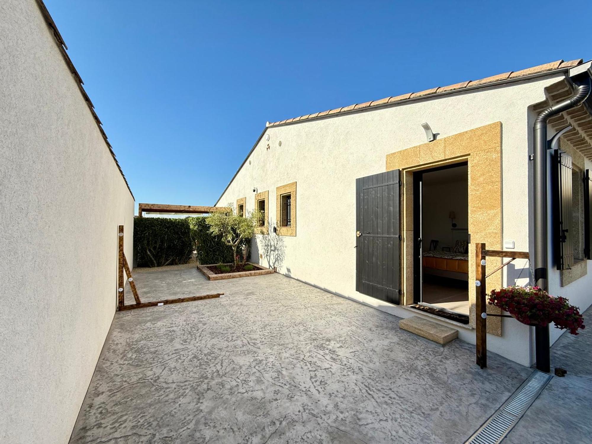 Puyvert Une Nuit En Luberon מראה חיצוני תמונה